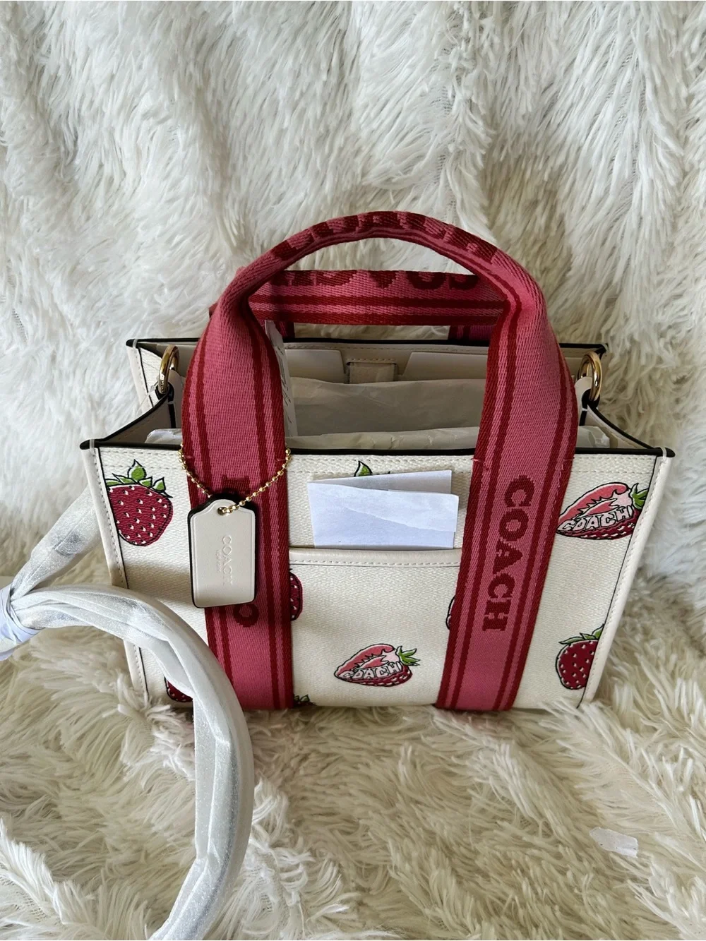 Coach Strawberry Smith toe 24 in chalk multi